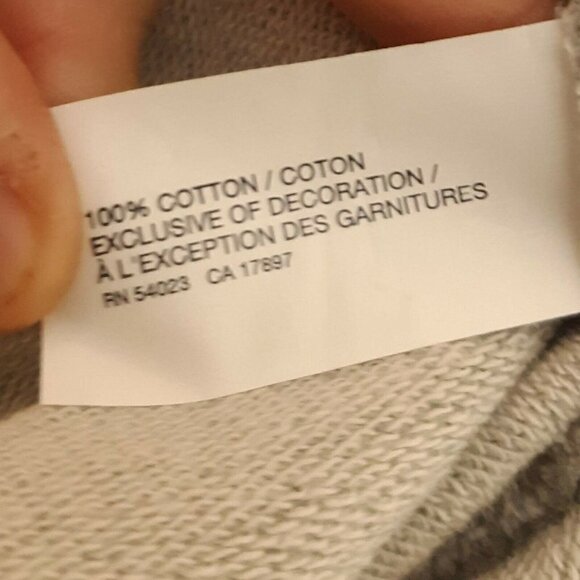 Gap Girl's Gray Cuffed Capri Sweatpants. Small 6-7 - Picture 8 of 9